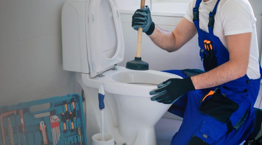 Professional septic pumping service in Starbuck, WA